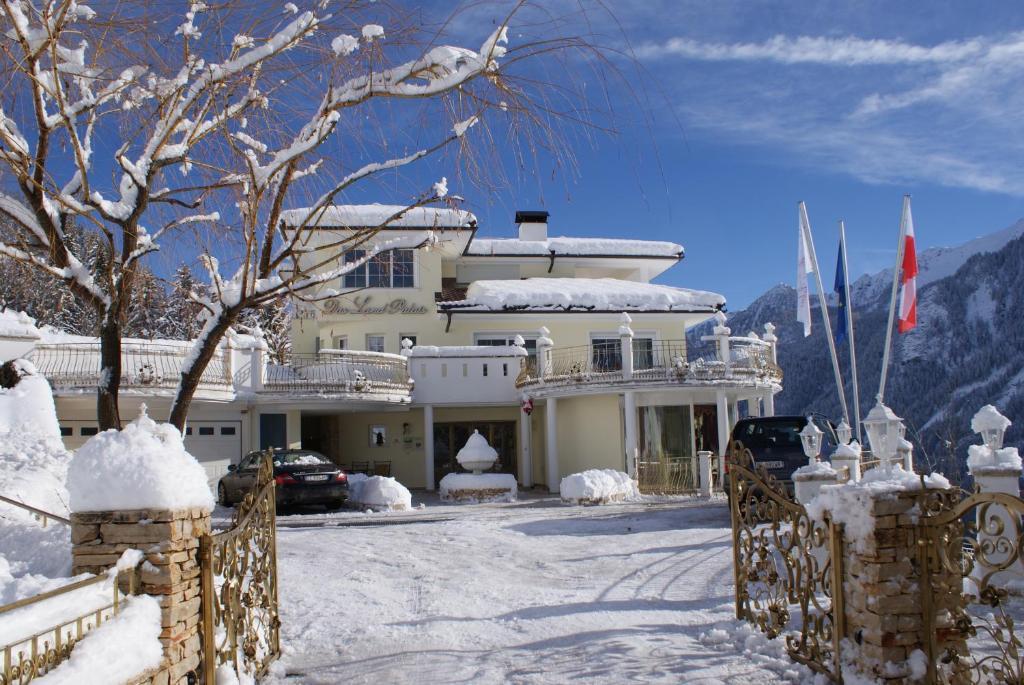 B&B Das Land-Palais - Private Mountain Hideaway Mühlwald Rom bilde